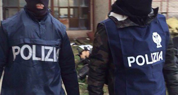 'Ndrangheta, estradato dalla Svizzera il latitante Nucera