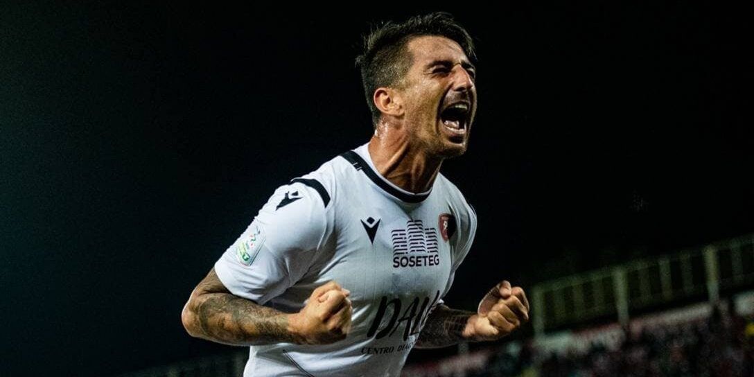 Reggina, colpaccio a Perugia (0-2). Amaranto secondi in classifica. Altra sconfitta per il Crotone