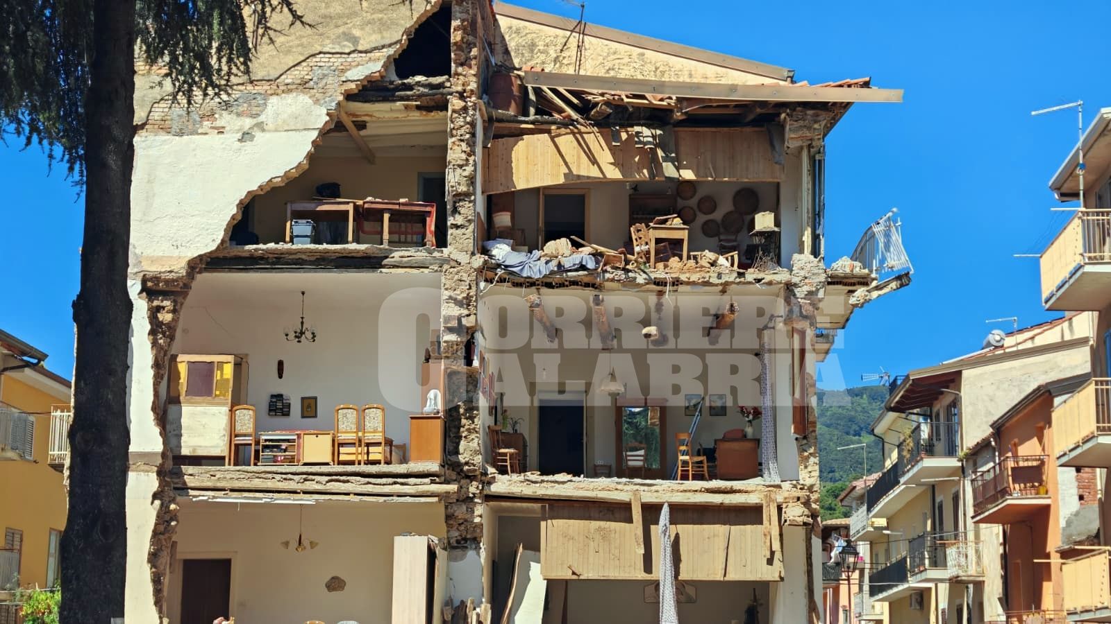 Crollo a Lamezia, Murone: «Ordinanza a tutela di tutti, massimo sostegno alle famiglie»