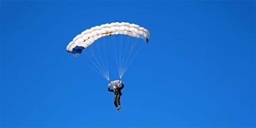 Un “paracadute” non si nega a nessuno: la Calabria resta una colonia