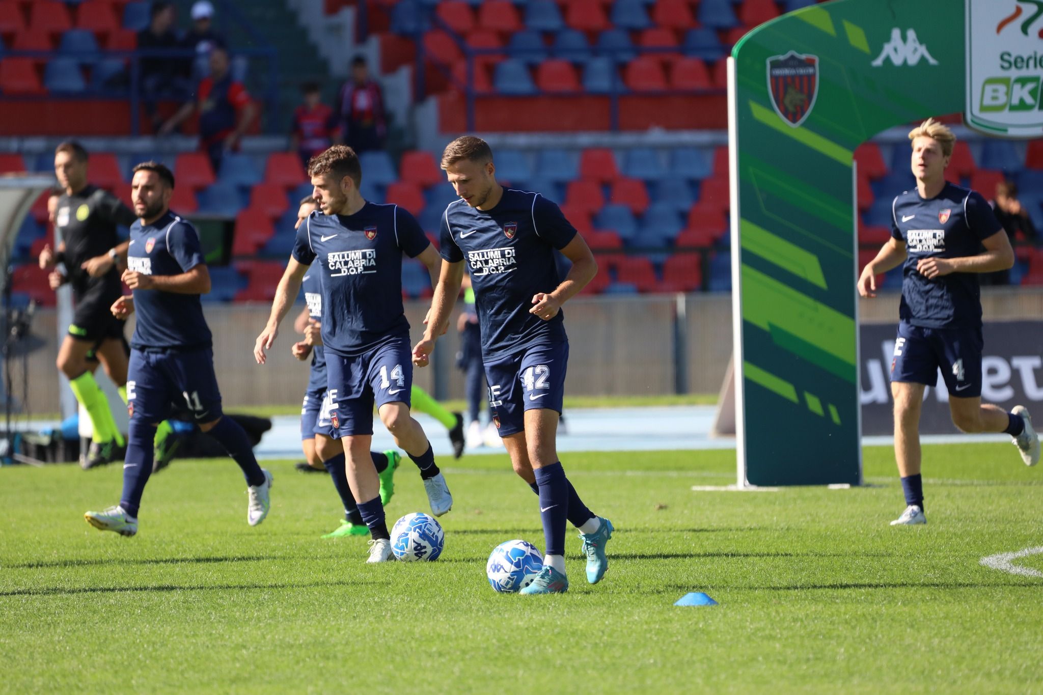 Cosenza, quarto ko consecutivo. Al Marulla, il Frosinone vince 2-1