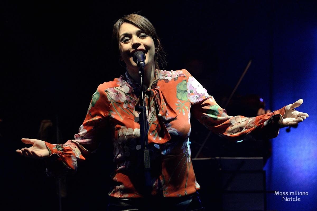 La "cantantessa" incanta Cosenza