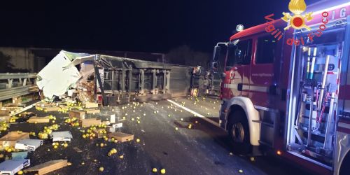 tir ribaltato mileto a2