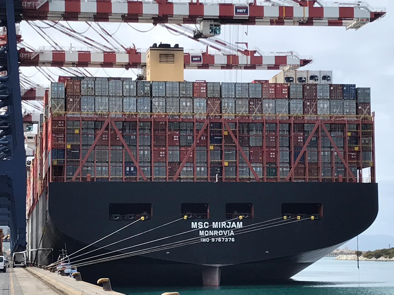 La tensione nel Mar Rosso e gli effetti sui porti italiani. Fari puntati su Gioia Tauro