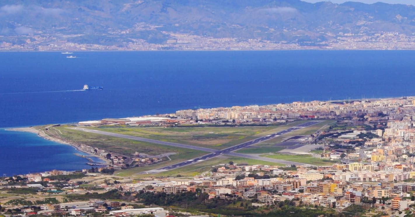 Aeroporto di Reggio, Falcomatà: «Uscire dalla gestione unica di Sacal»