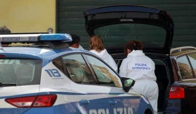 Parricidio a Rossano, iniziate le perizie nell'appartamento