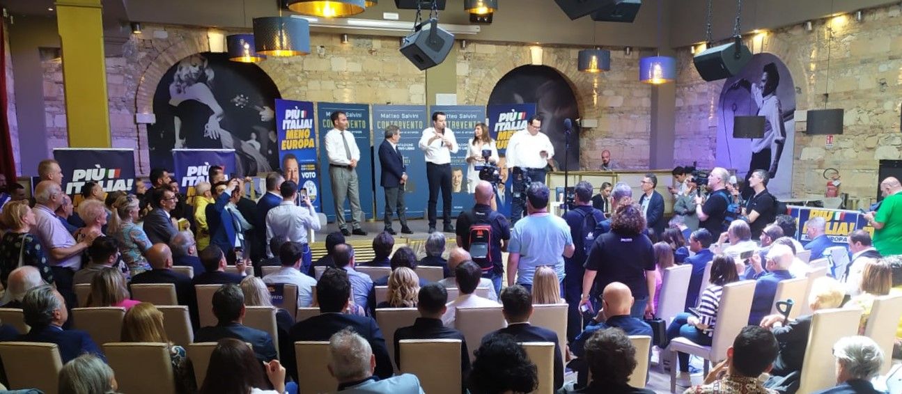 Salvini in Calabria: «Schlein prenda il traghetto tutto l’anno». «Sull’Alta velocità attendo un progetto sensato»