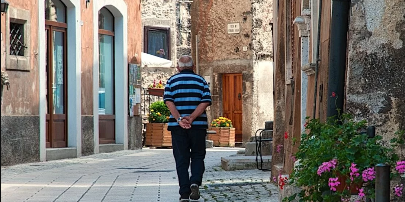 «Se non si punta sulle aree interne questa terra muore». Il “Manifesto” del Pd per fermare la fuga dalla Calabria