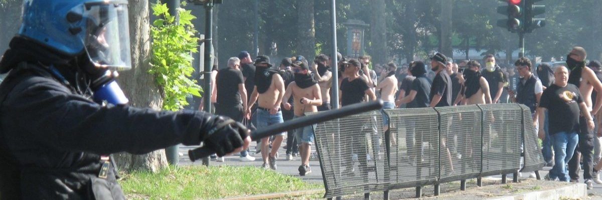 Scontri a Torino, arrestati 8 tifosi della Juve