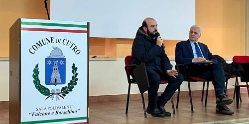 "Cutro è il nostro partito" minaccia di querelare il segretario comunale