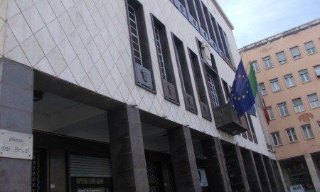 Luminarie a Cosenza, blitz della Finanza in Comune