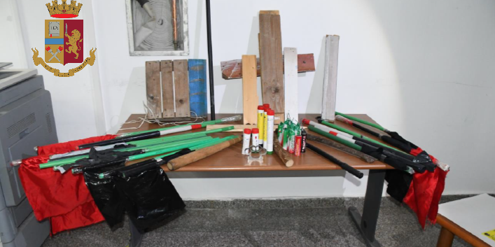 Tensione durante Reggina-Nocerina: sequestrati ordigni e bastoni nel settore ospiti