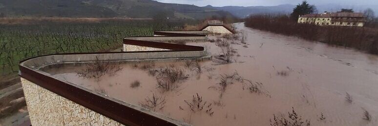 Italia sotto la pioggia: frane in Liguria, allerta in Veneto