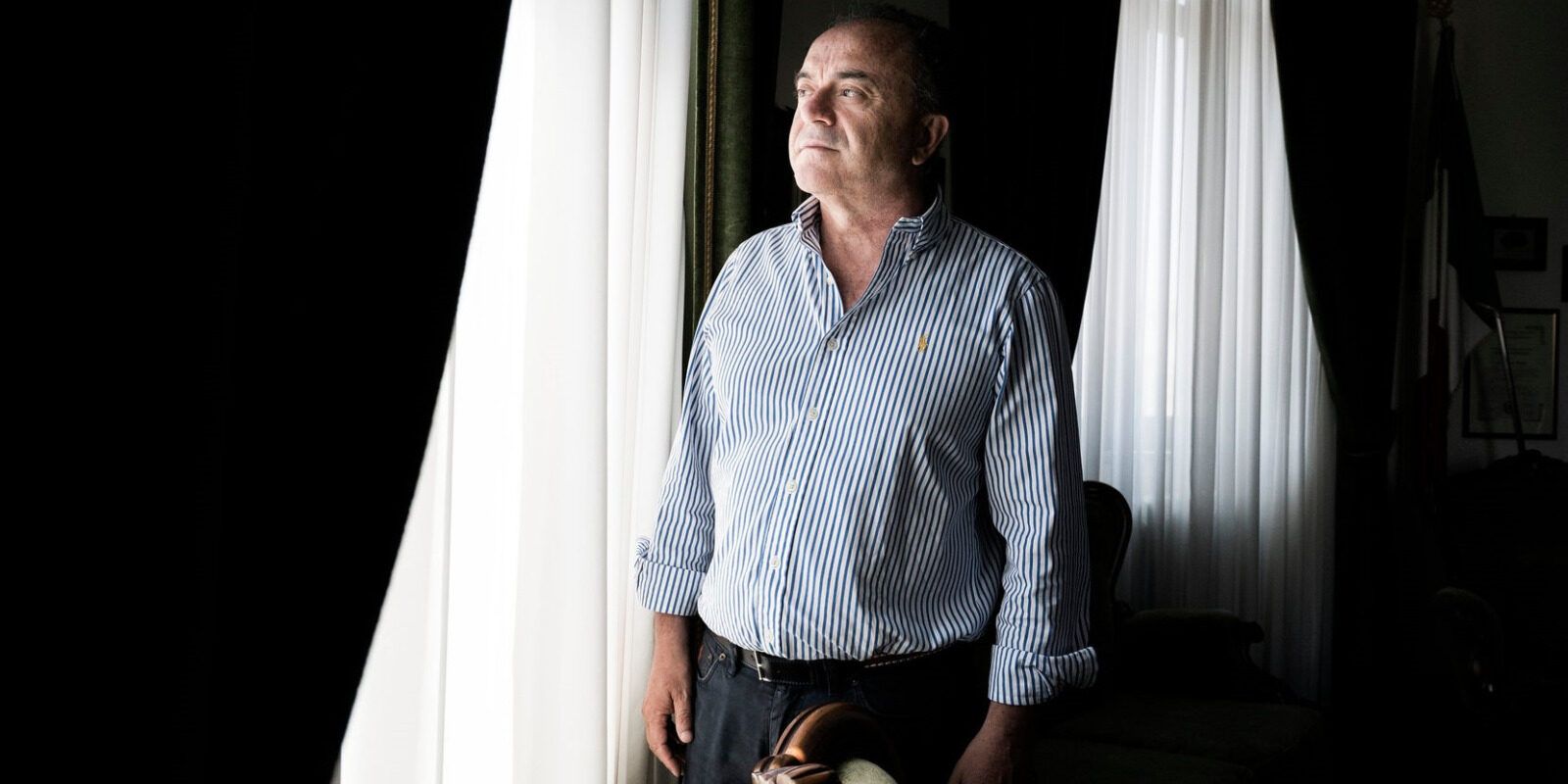 L’editoriale de La Stampa: «Manca poco che toghe come Gratteri possano andare in procura solo a fare pipì»