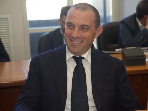 Salerno replica a Guccione: «È un mistificatore»