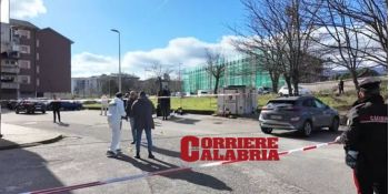 Omicidio di Luca Carbone a Cosenza, la perizia psichiatrica su De Grandis: «Semi-infermità mentale»