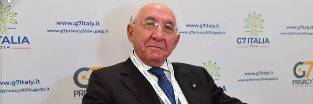 Il Garante della Privacy: «Il collegio non si dimette»