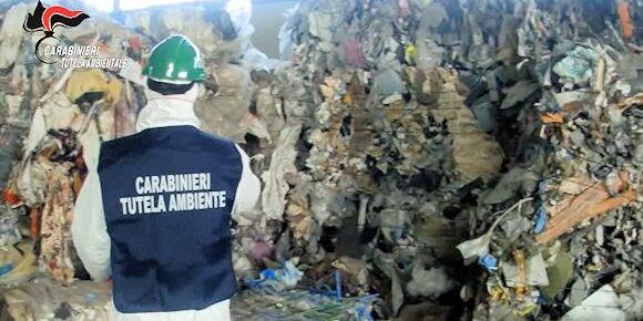 Traffico di rifiuti: 13 arresti in Puglia, Sicilia, Calabria e Campania – VIDEO