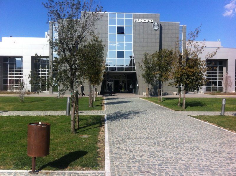 «Il Parco acquatico di Rende regalato ai privati»