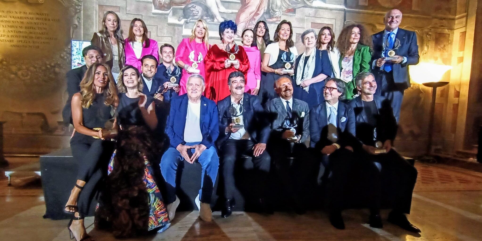 Roma festeggia i 60 anni di carriera di Gerardo Sacco con una medaglia celebrativa