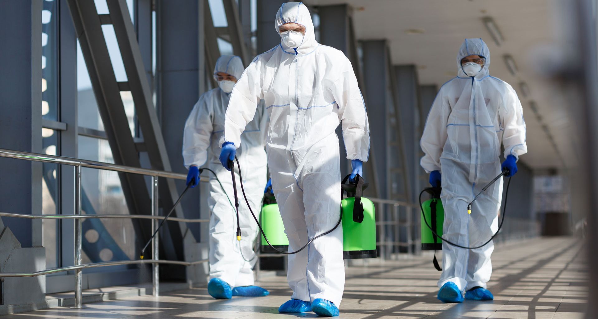 La sanificazione con una “pompetta” all’Asp di Reggio e le delibere per favorire il cartello di imprenditori