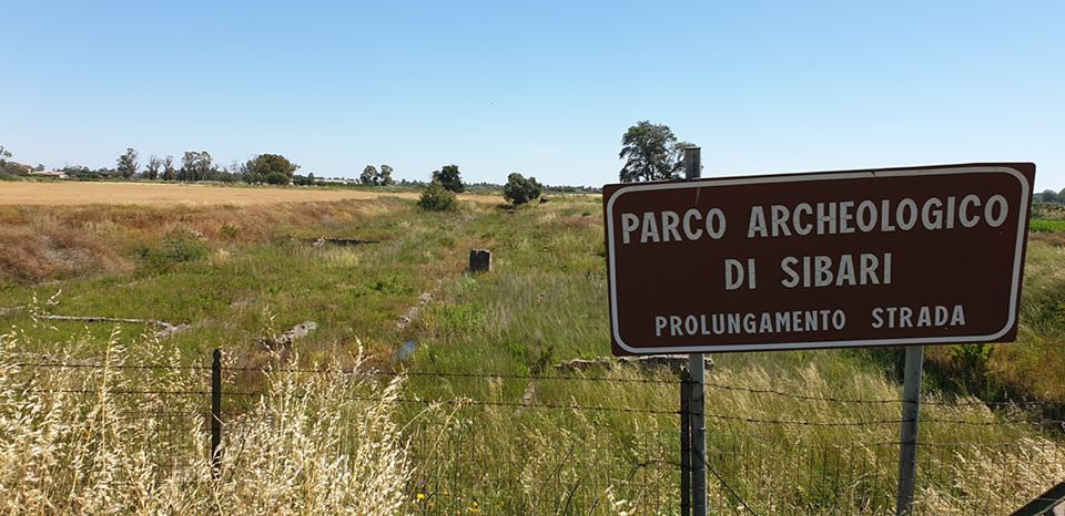«Parco archeologico di Sibari inghiottito dalle erbacce»