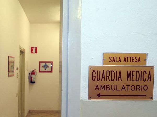 La Cassazione: chiamare il 118 non è un compito della Guardia medica
