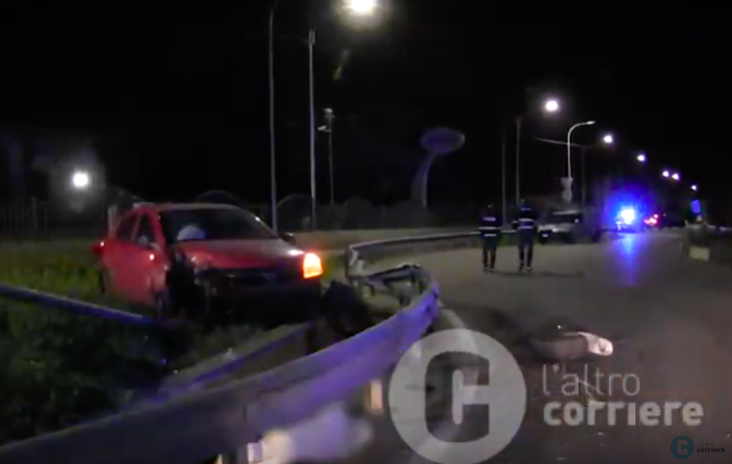 Incidente nella notte a Catanzaro, 50enne muore sul colpo – VIDEO