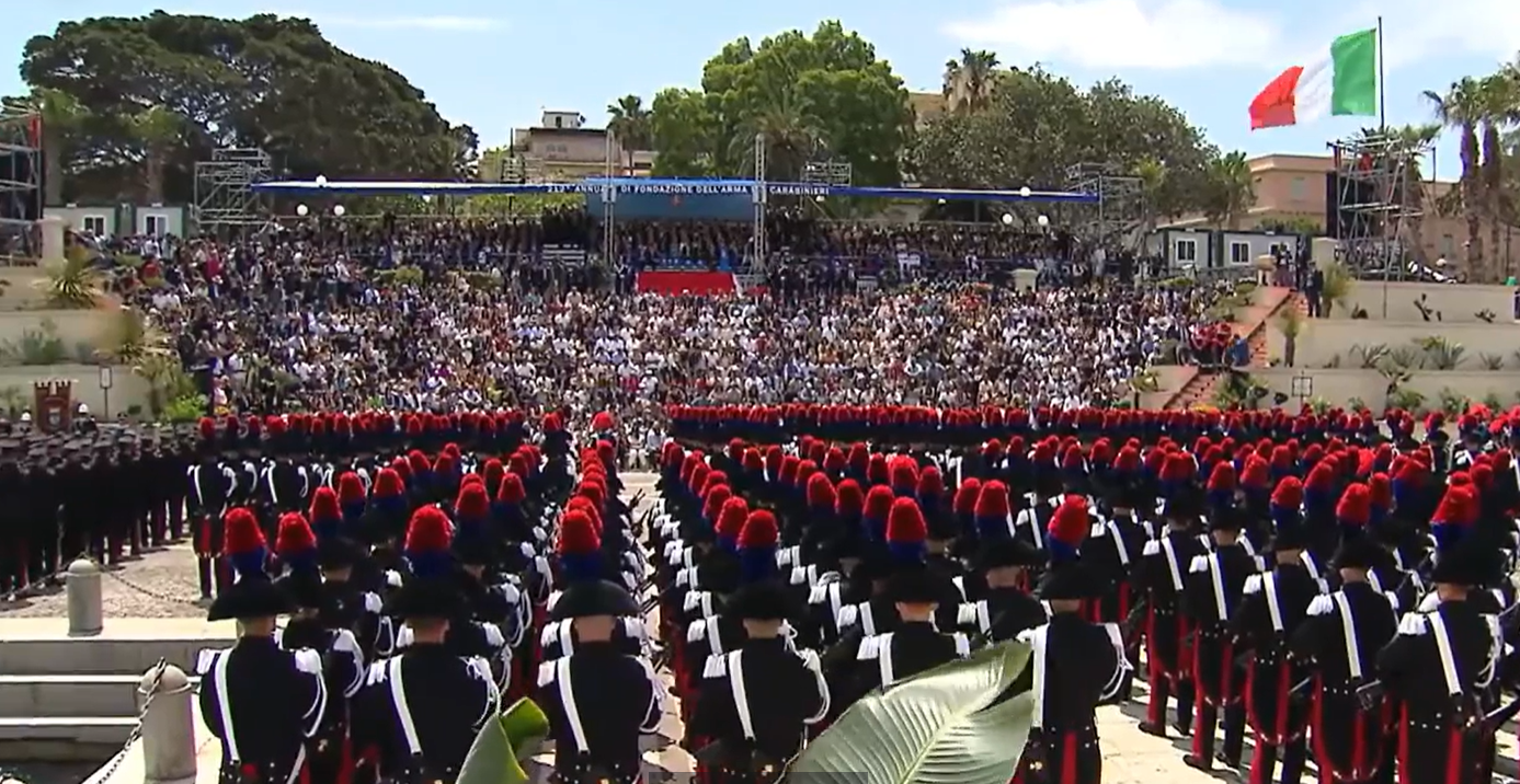 L’Arma dei Carabinieri celebra la Festa nazionale a Reggio, premiati i militari che si sono distinti durante l’anno