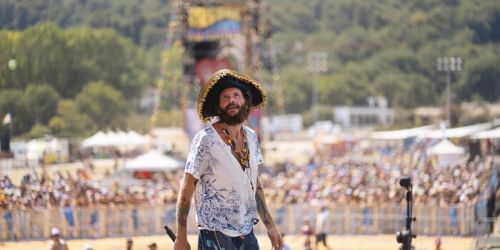 Jovanotti alla vigilia del party a Roccella: «Nulla di cui pentirmi, contro di noi "econazisti"»