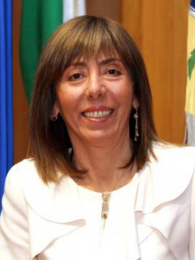 Tilde Minasi: tempi maturi per la candidatura di una donna a governatore