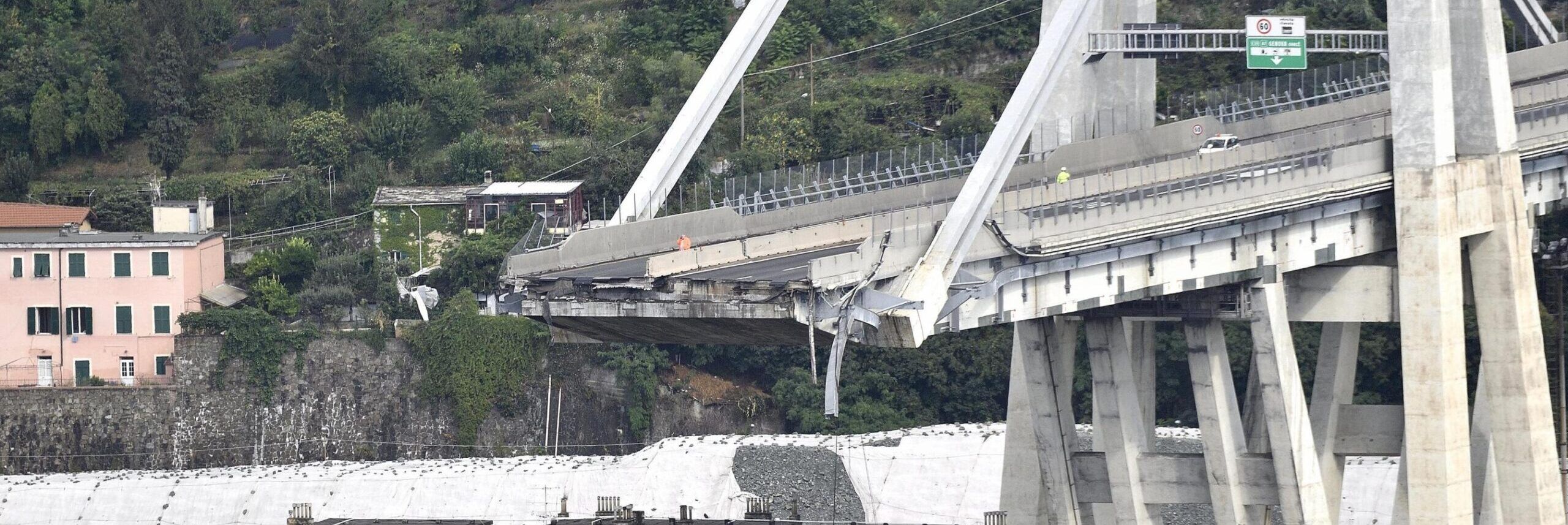Ponte Morandi quattro anni dopo, i parenti delle vittime: «Ancora nessuna scusa»