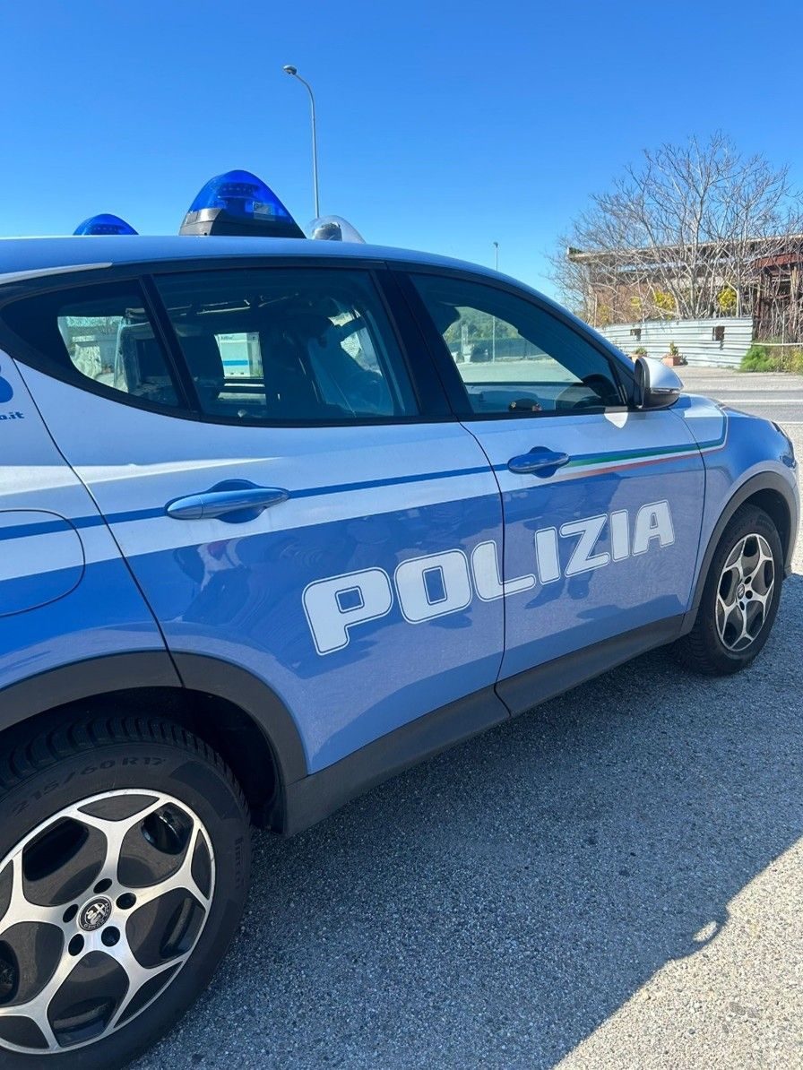 Crotone, ammonimenti per stalking e misure di sorveglianza speciale