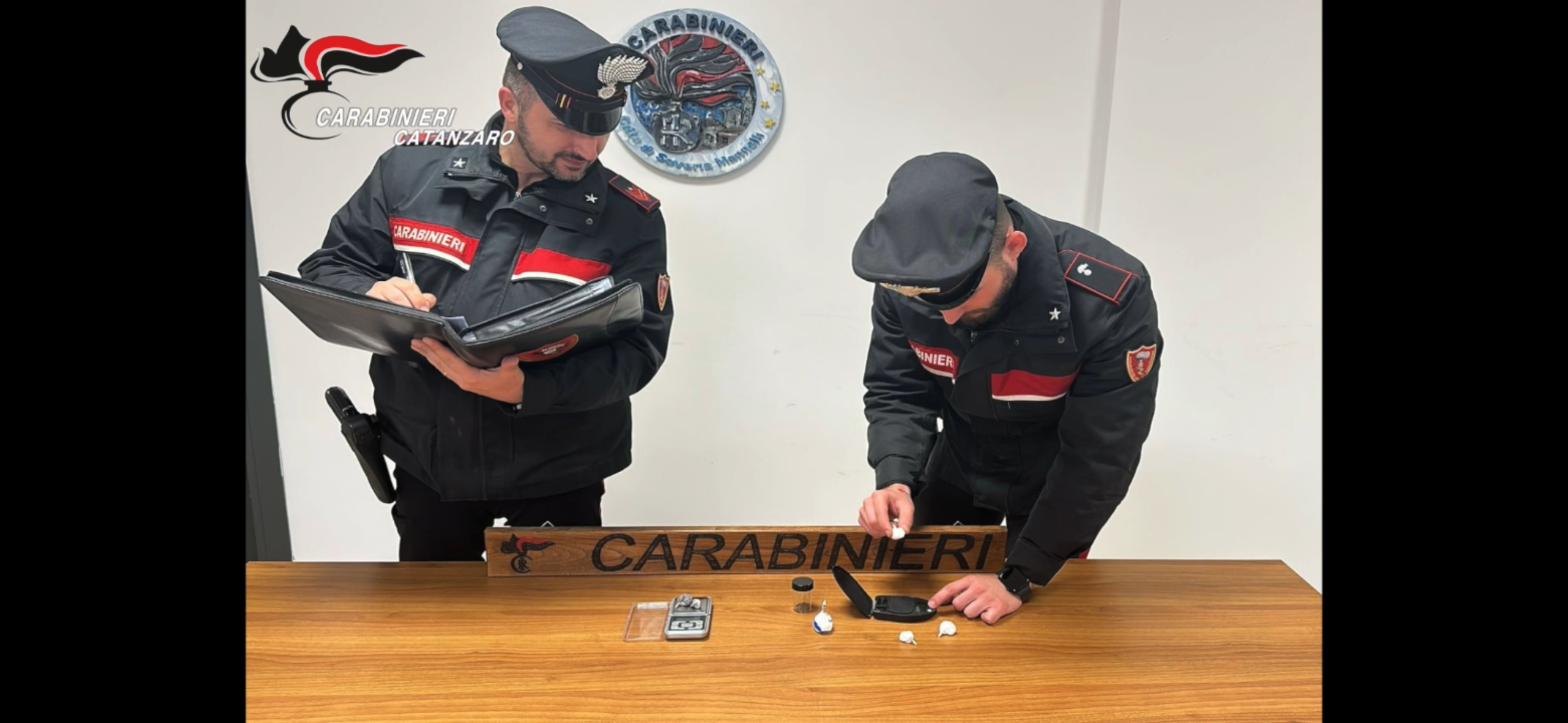 Frasi in codice e consegne a domicilio: scoperta la rete di spaccio nel Reventino