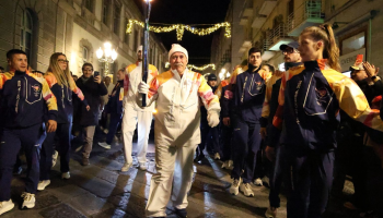 Milano Cortina 2026 dona a Catanzaro la torcia olimpica