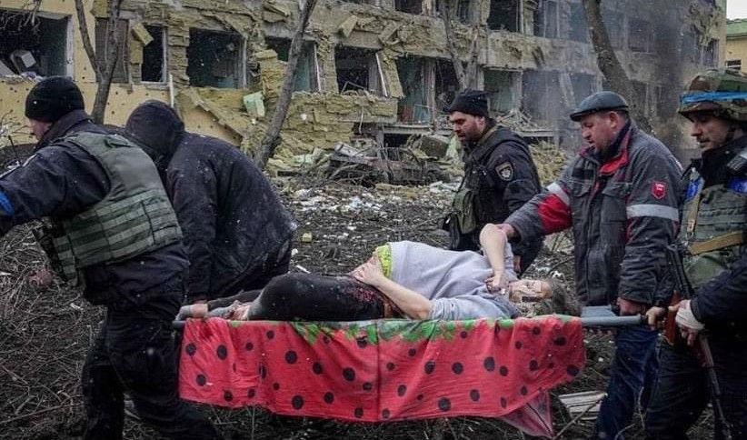 Mariupol attaccata via mare, bombardate le coste della vicina Odessa