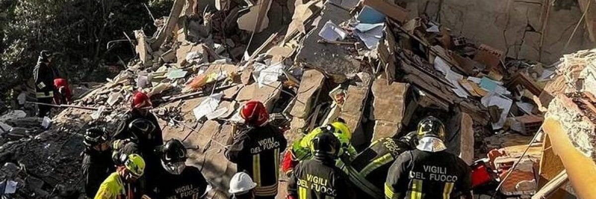 Esplode casa nel Nuorese: due anziani gravi, dispersi la figlia e il genero