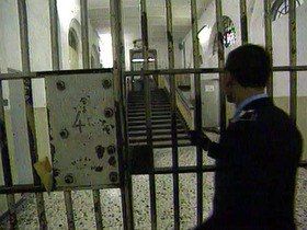 Carcere di Vibo, sit-in della polizia penitenziaria