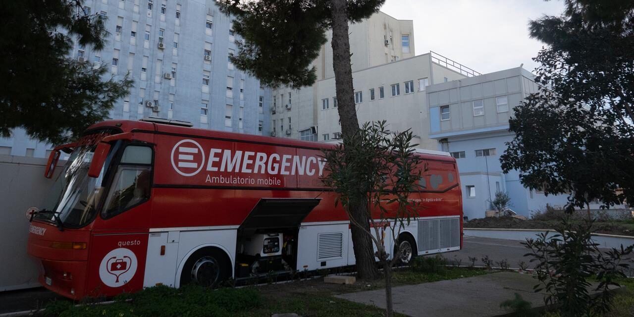 Emergency lascia Crotone. «Ma siamo pronti a tornare»
