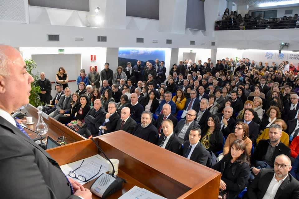 Cosenza, la Camera di commercio premia 32 imprese storiche