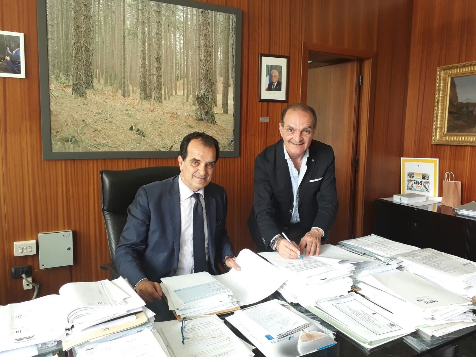 Catanzaro, al via i servizi per gli studenti affetti da minoranze uditive