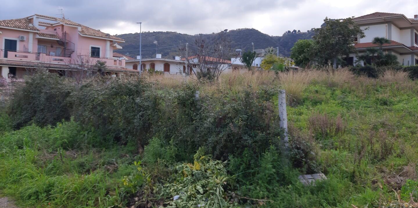 Tropea, un campo di padel su un terreno confiscato alla ‘ndrangheta