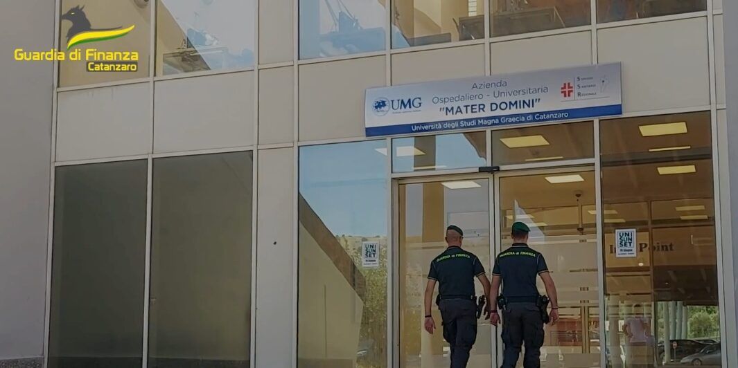 Appalti garantiti «agli amici» e varianti in aumento: il “sistema Cascini” nella sanità catanzarese