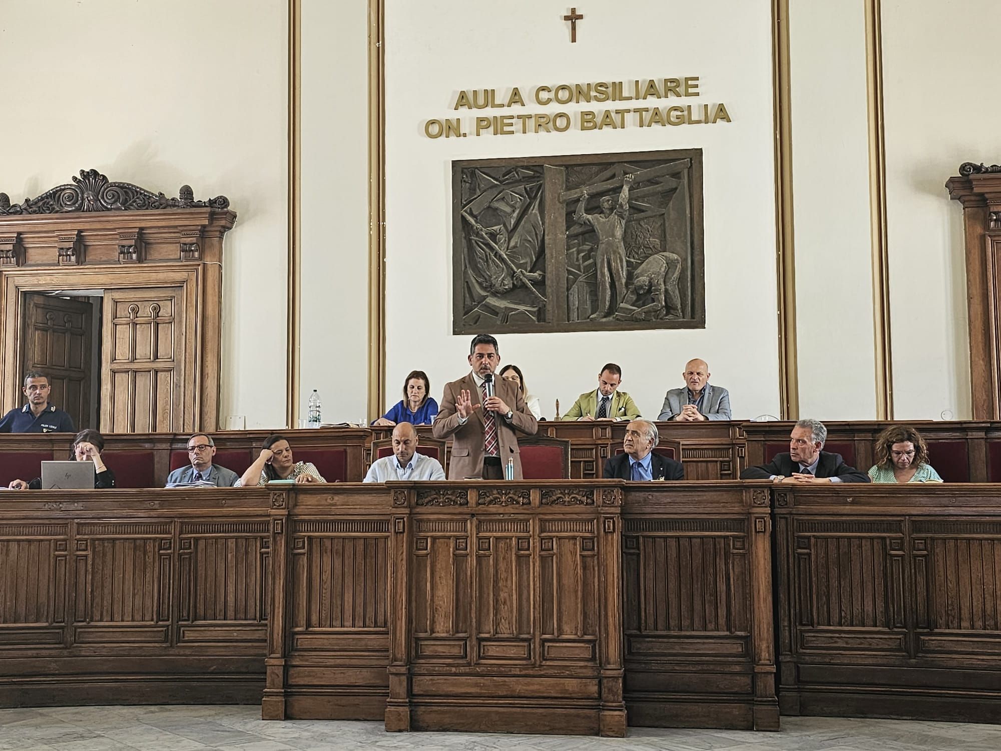 Aeroporto dello Stretto, Brunetti: «Le proteste vanno indirizzate alla Cittadella. È la Regione il nostro interlocutore»