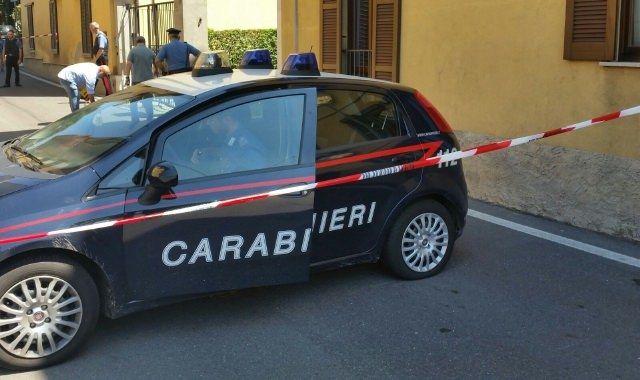 Sparò alla sorella, «volevo solo gambizzarla»