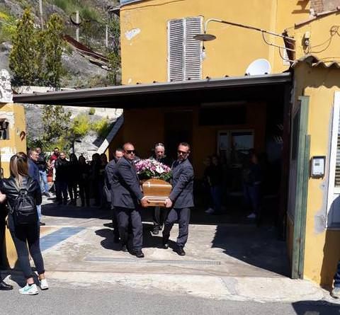 A Cassano l’ultimo saluto a Romina Iannicelli