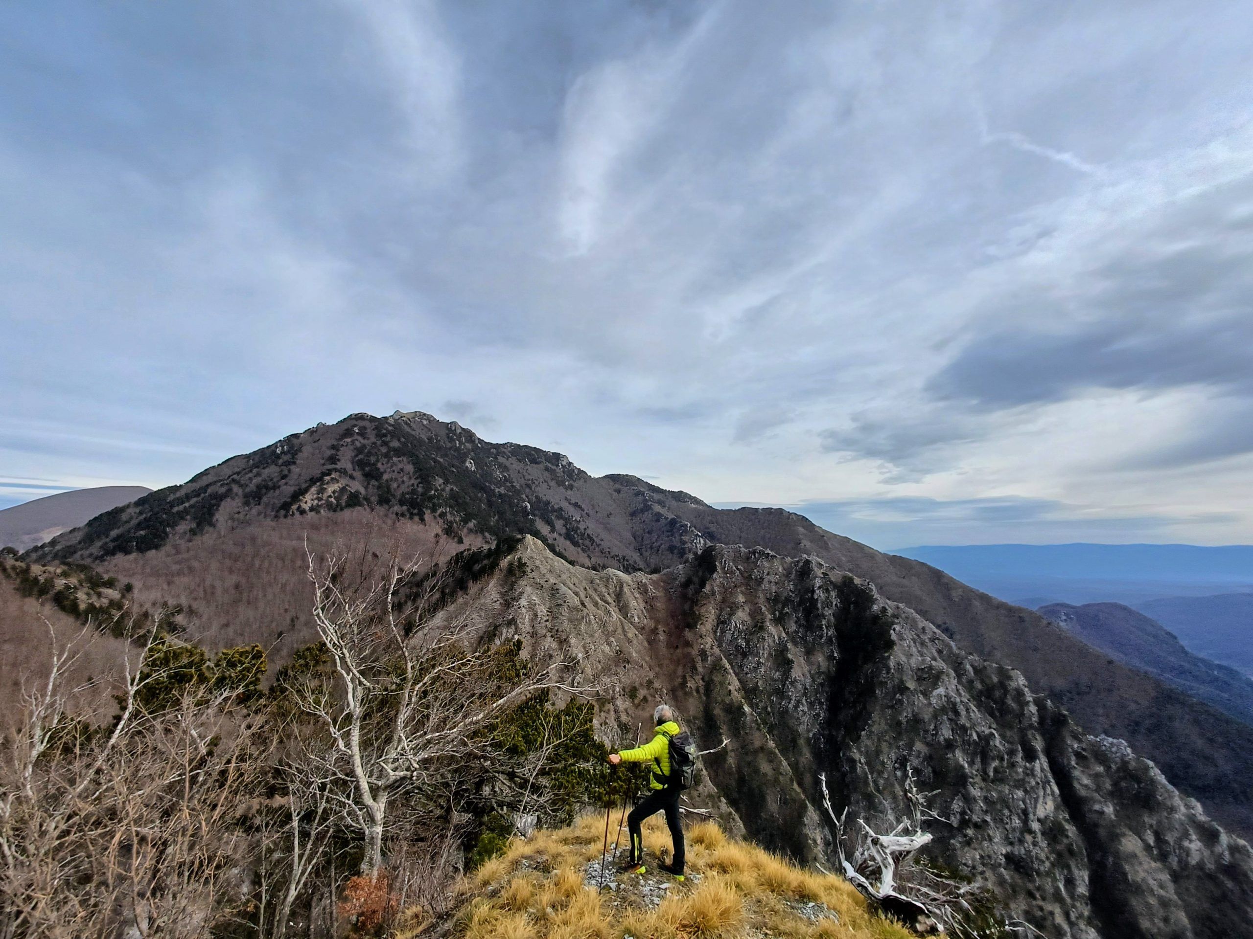 Vivi nascosto: la via dei pellegrini a Serra La Croce – VIDEO