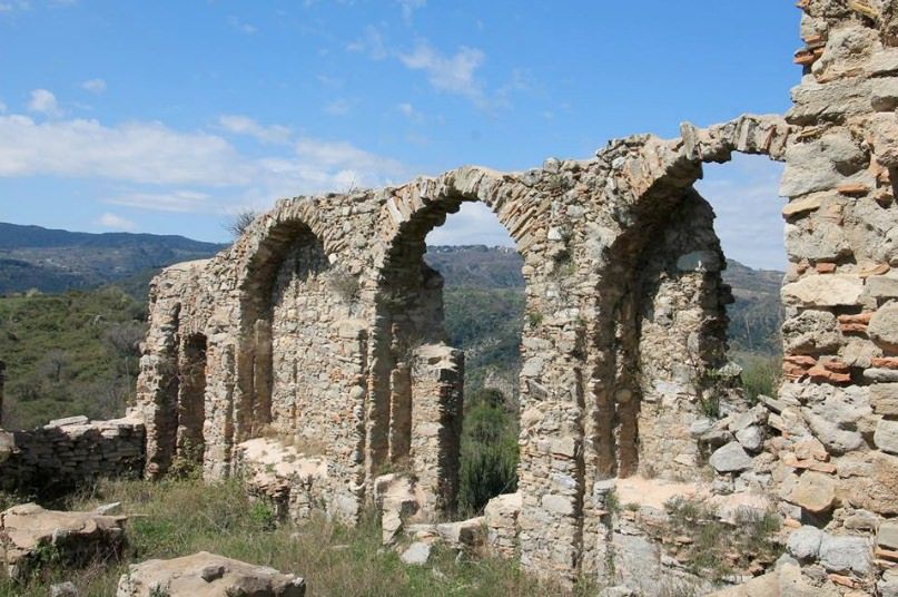 Salviamo “Acerenthia” dall’abbandono