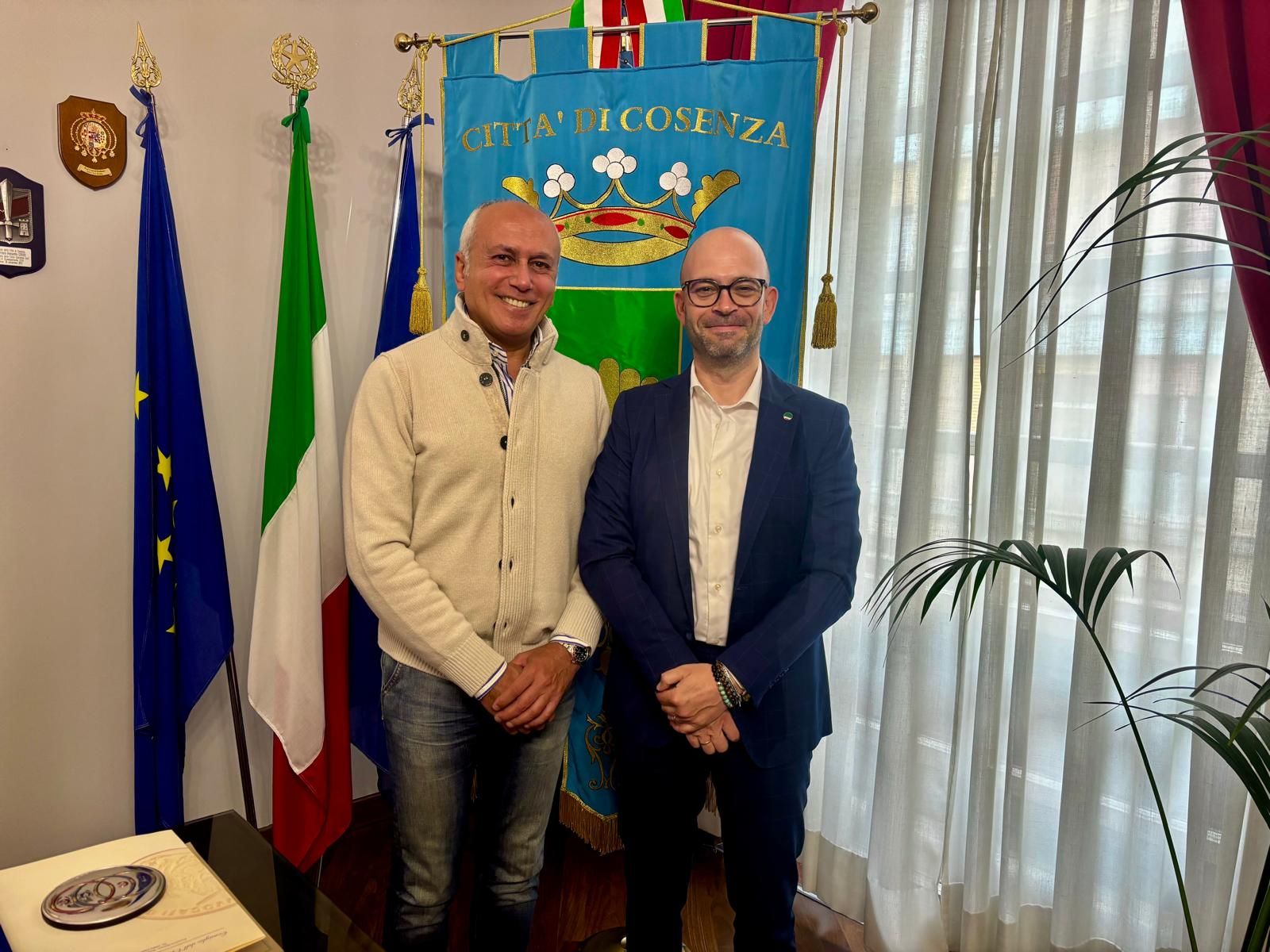 Cosenza, il sindaco Caruso riceve il nuovo segretario generale della Cisl Michele Sapia