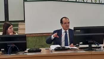 «Sottosegretari senza funzioni, solo costi. La Calabria ha bisogno di altro»